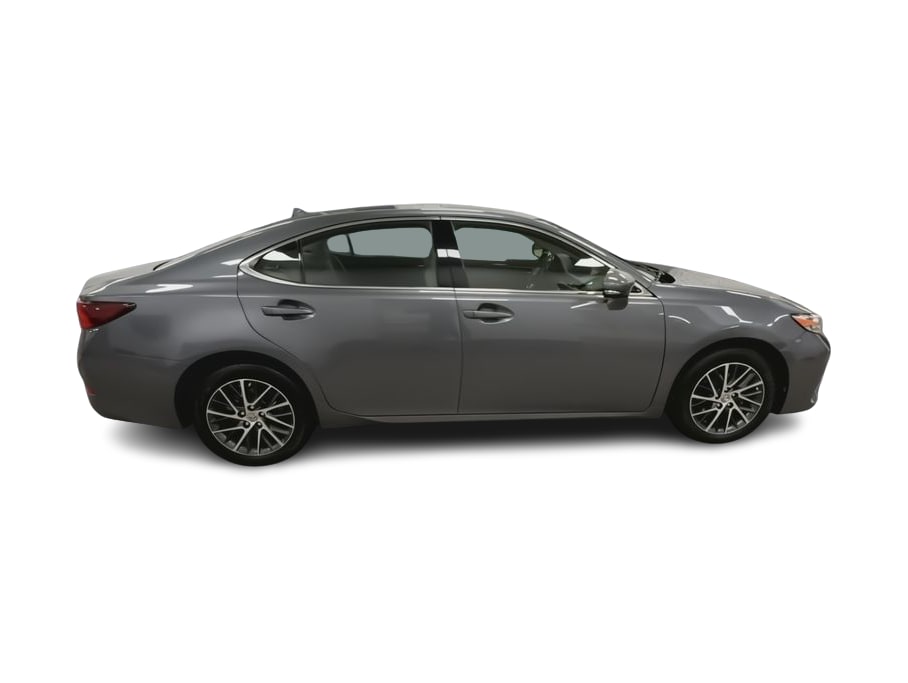 Thumbnail: 2016 Lexus ES - 22