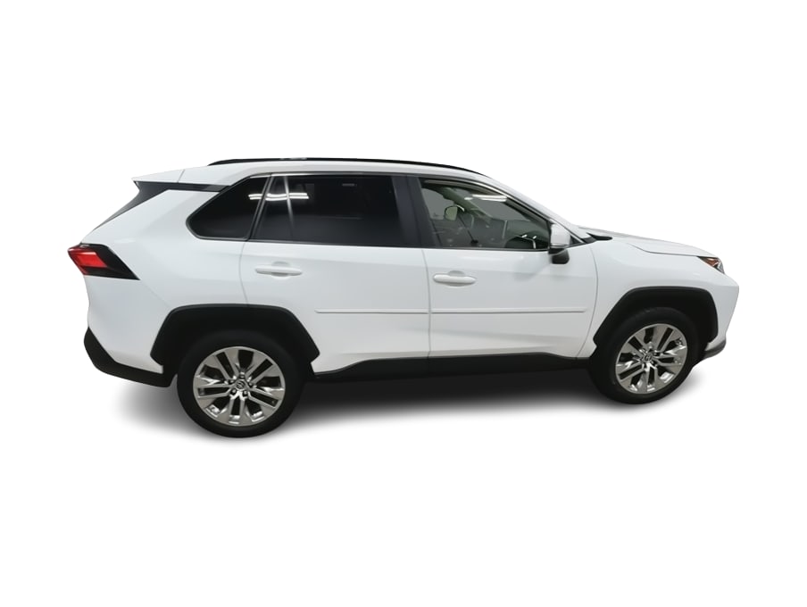 2019 Toyota RAV4 XLE Premium 22