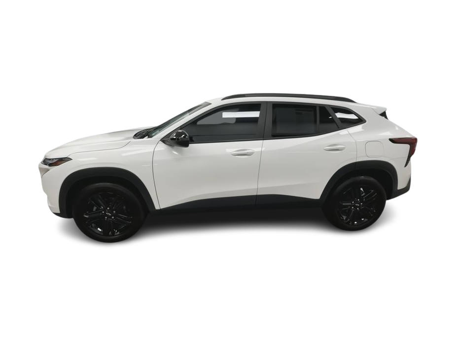 Thumbnail: 2024 Chevrolet Trax - 3