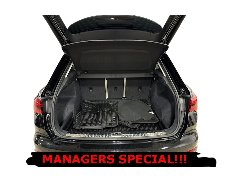 Thumbnail: 2024 Audi Q3 - 16