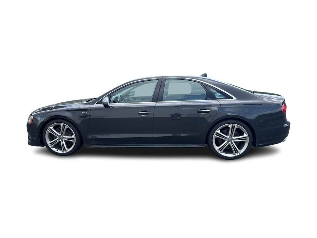 Thumbnail: 2015 Audi S8 - 3