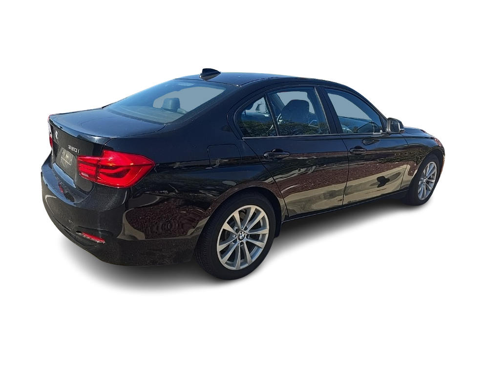 Thumbnail: 2018 BMW 3 Series - 14