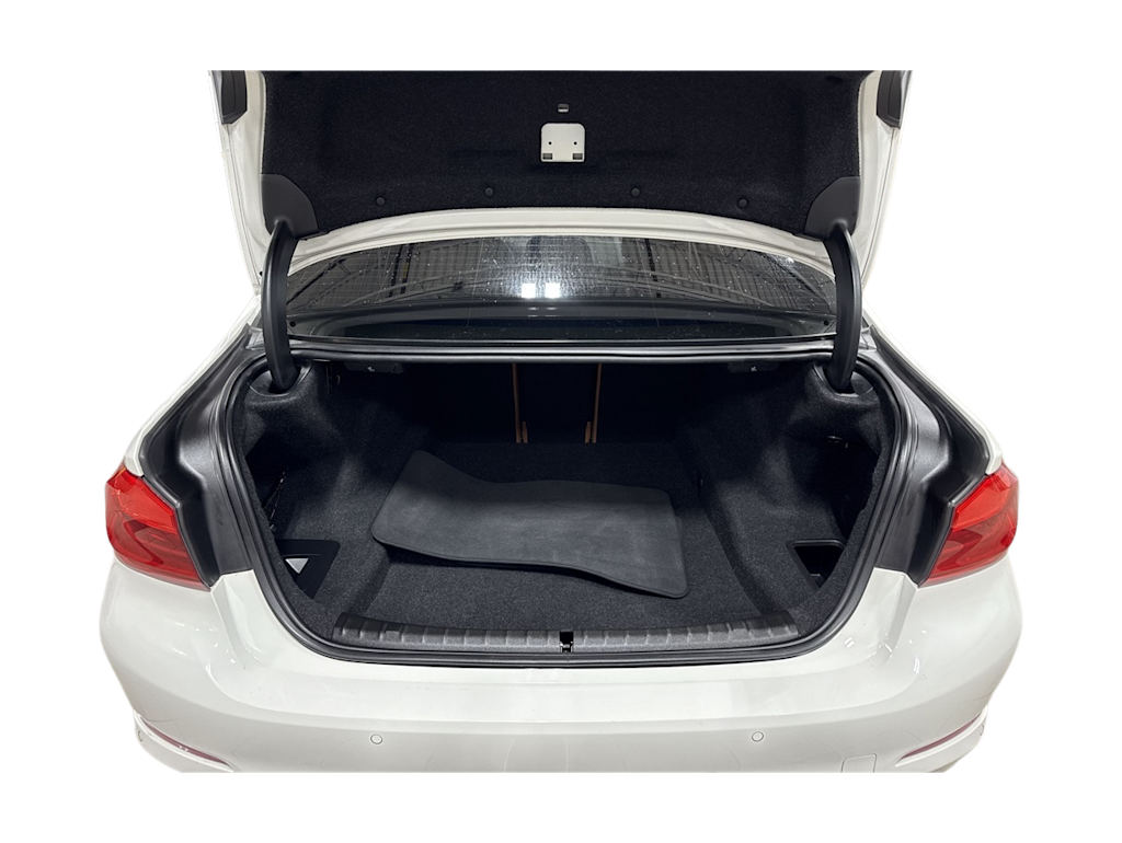 Thumbnail: 2019 BMW 5 Series - 16