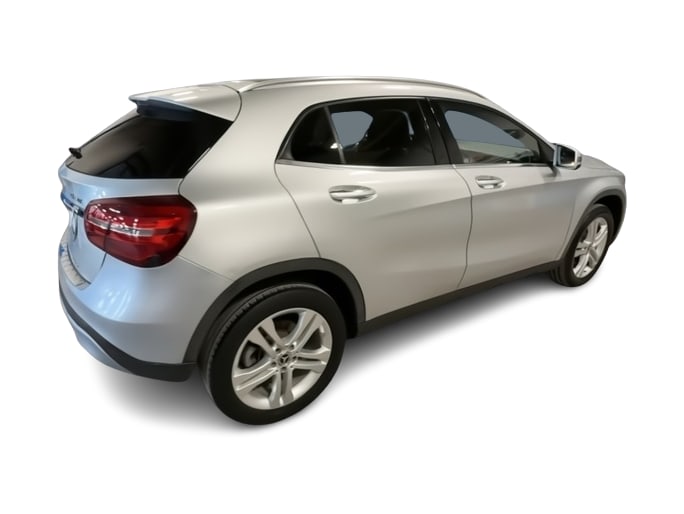 Thumbnail: 2019 Mercedes-Benz GLA - 21