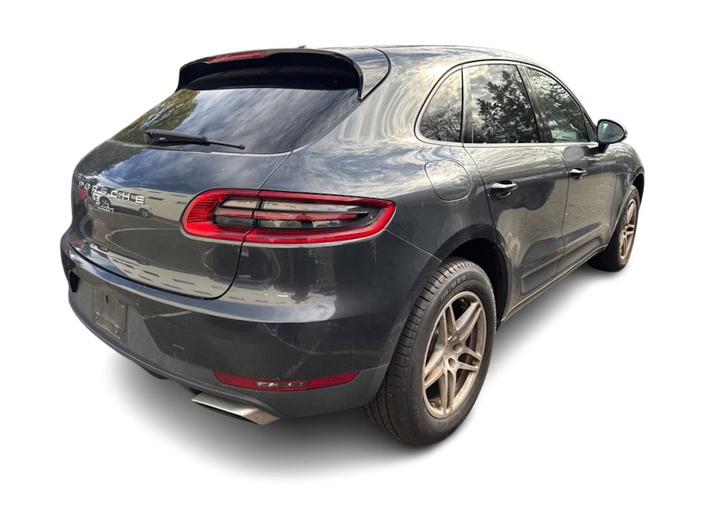 Thumbnail: 2017 Porsche Macan - 15