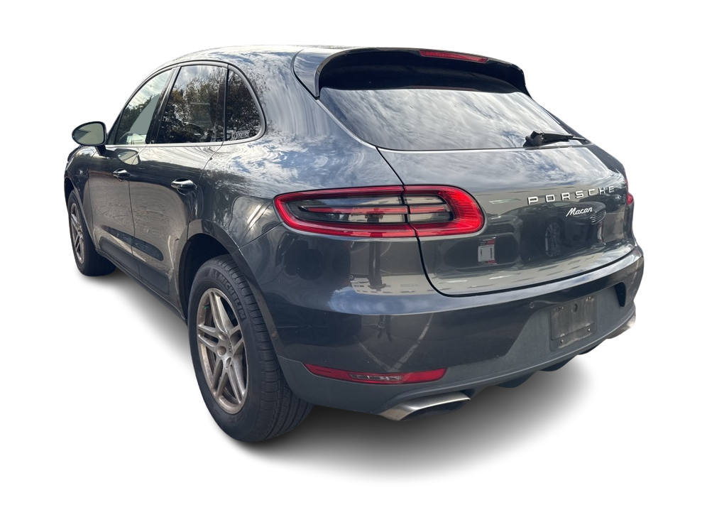 Thumbnail: 2017 Porsche Macan - 3