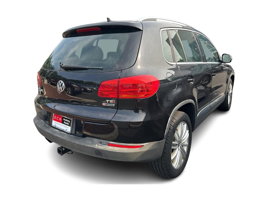 Thumbnail: 2016 Volkswagen Tiguan - 15