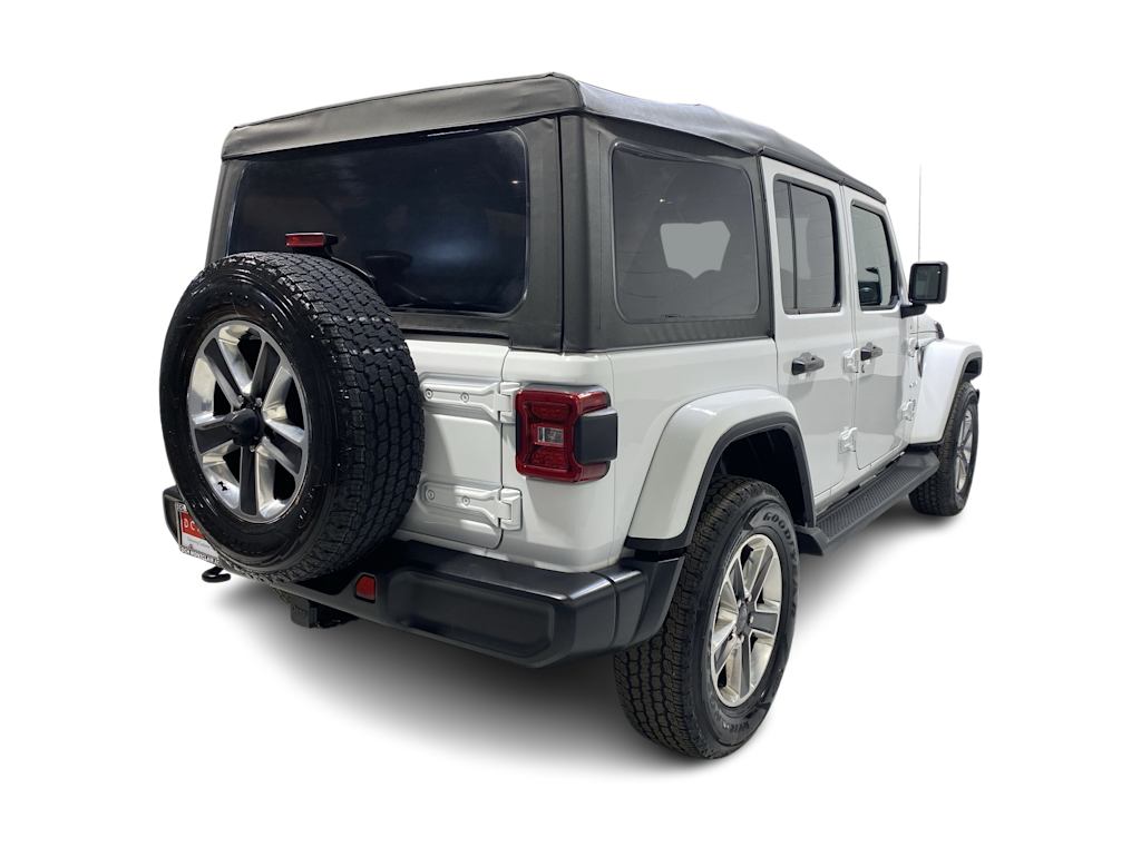 2022 Jeep Wrangler Unlimited Sahara 26