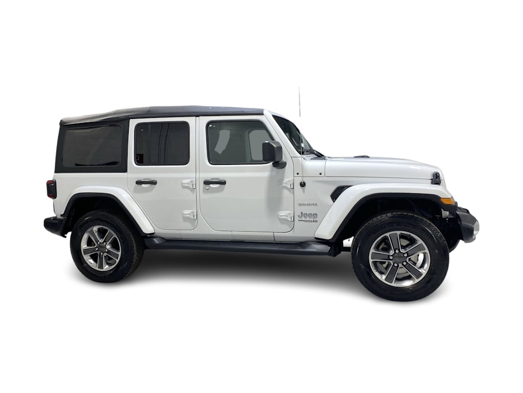 2022 Jeep Wrangler Unlimited Sahara 27