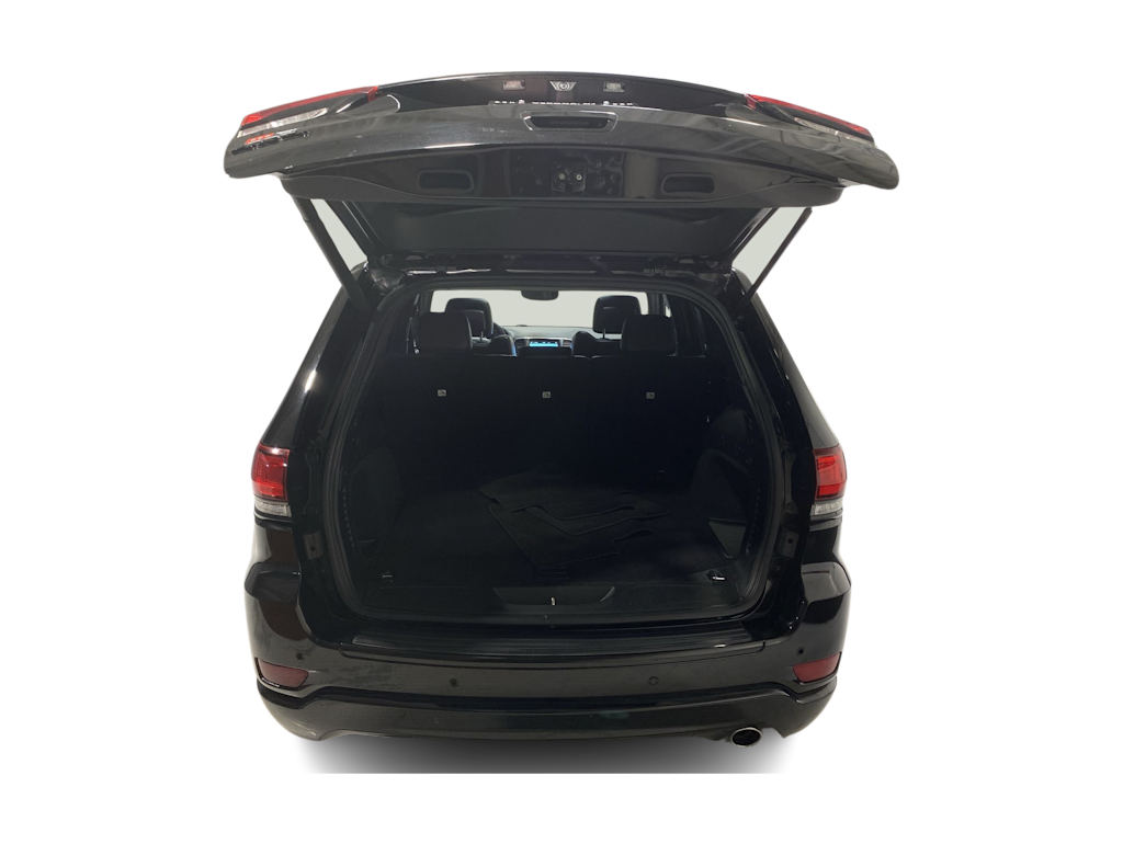 Thumbnail: 2018 Jeep Grand Cherokee - 17