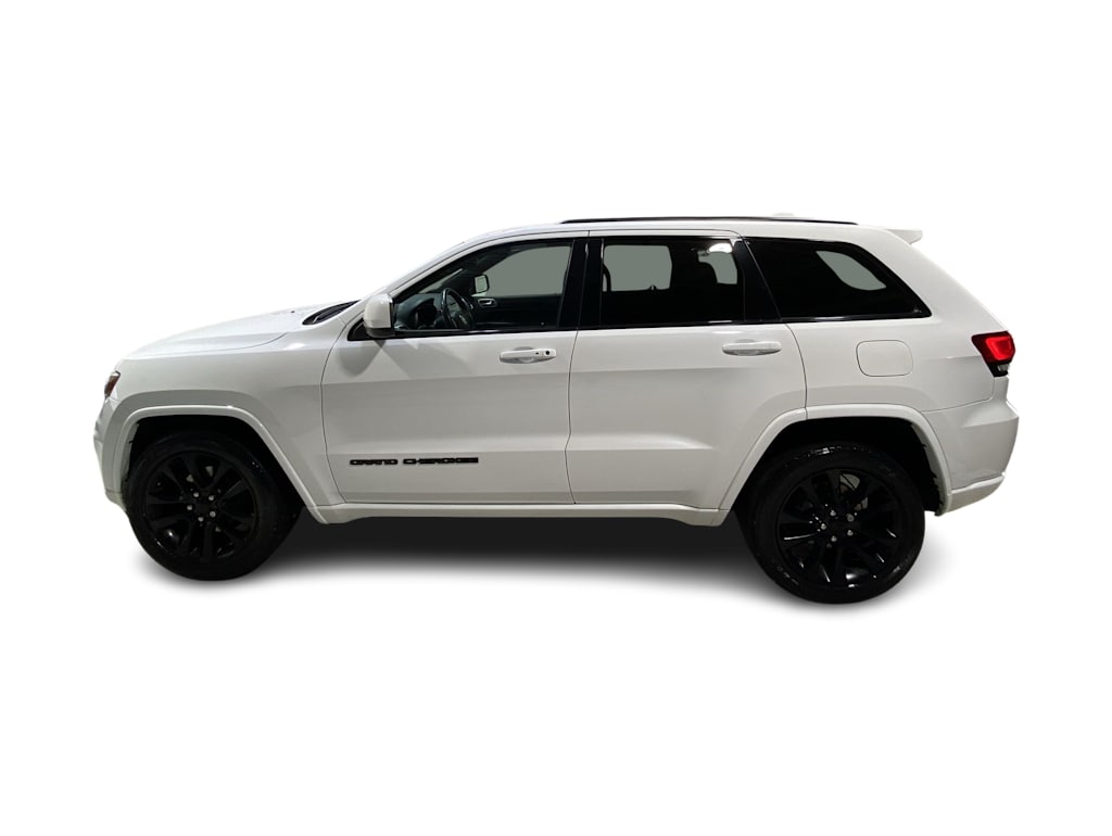 Thumbnail: 2020 Jeep Grand Cherokee - 3