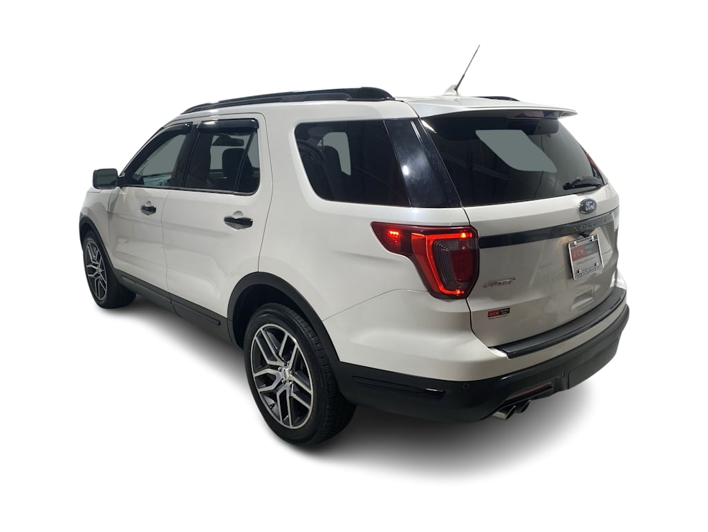 Thumbnail: 2018 Ford Explorer - 4