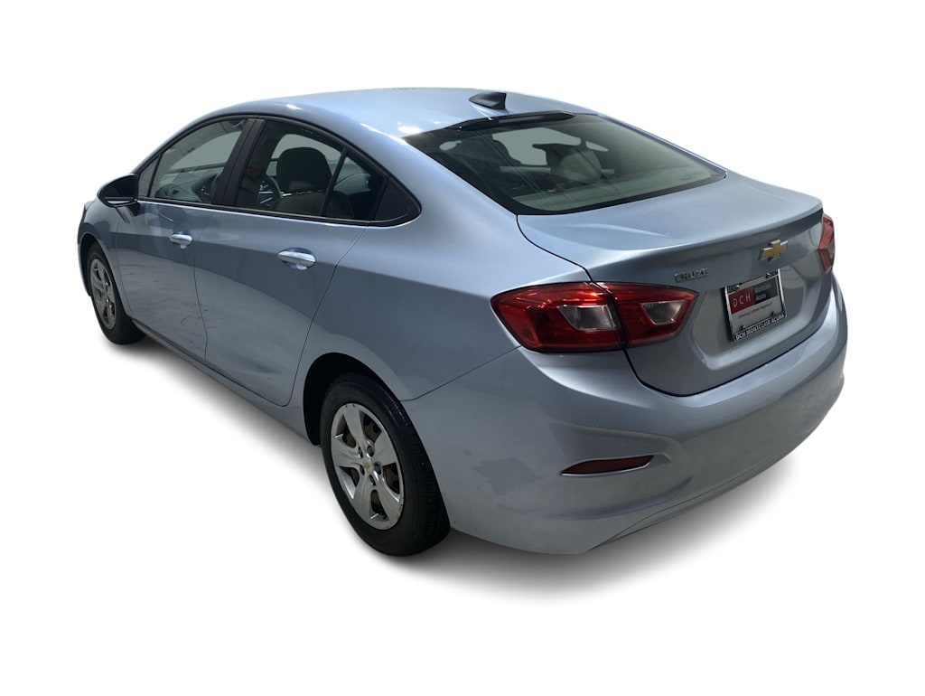 Thumbnail: 2018 Chevrolet Cruze - 4