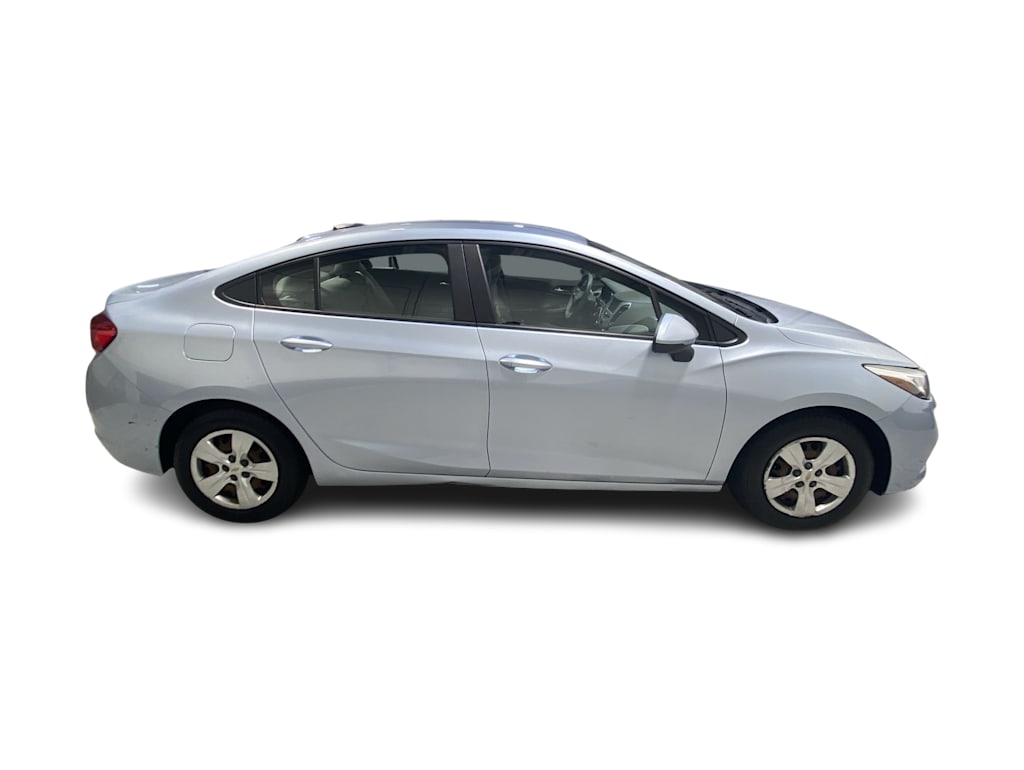 Thumbnail: 2018 Chevrolet Cruze - 27
