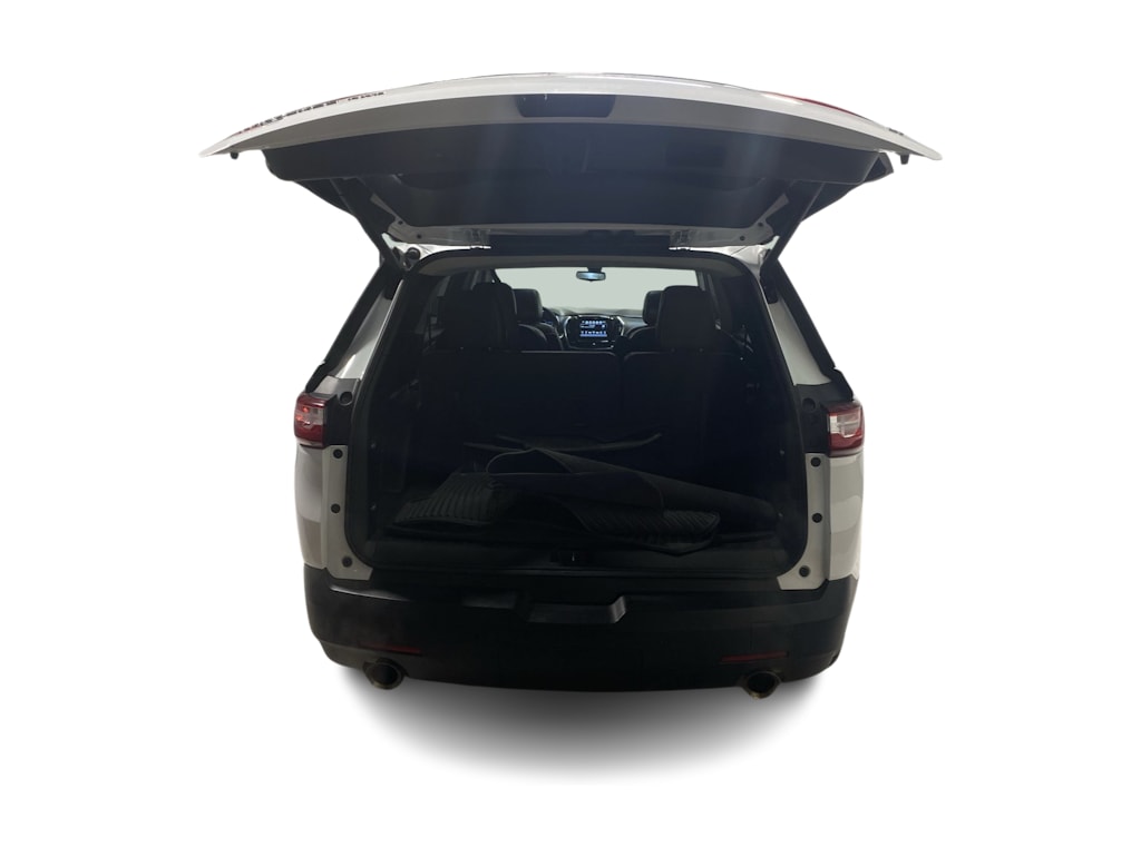 Thumbnail: 2018 Chevrolet Traverse - 21