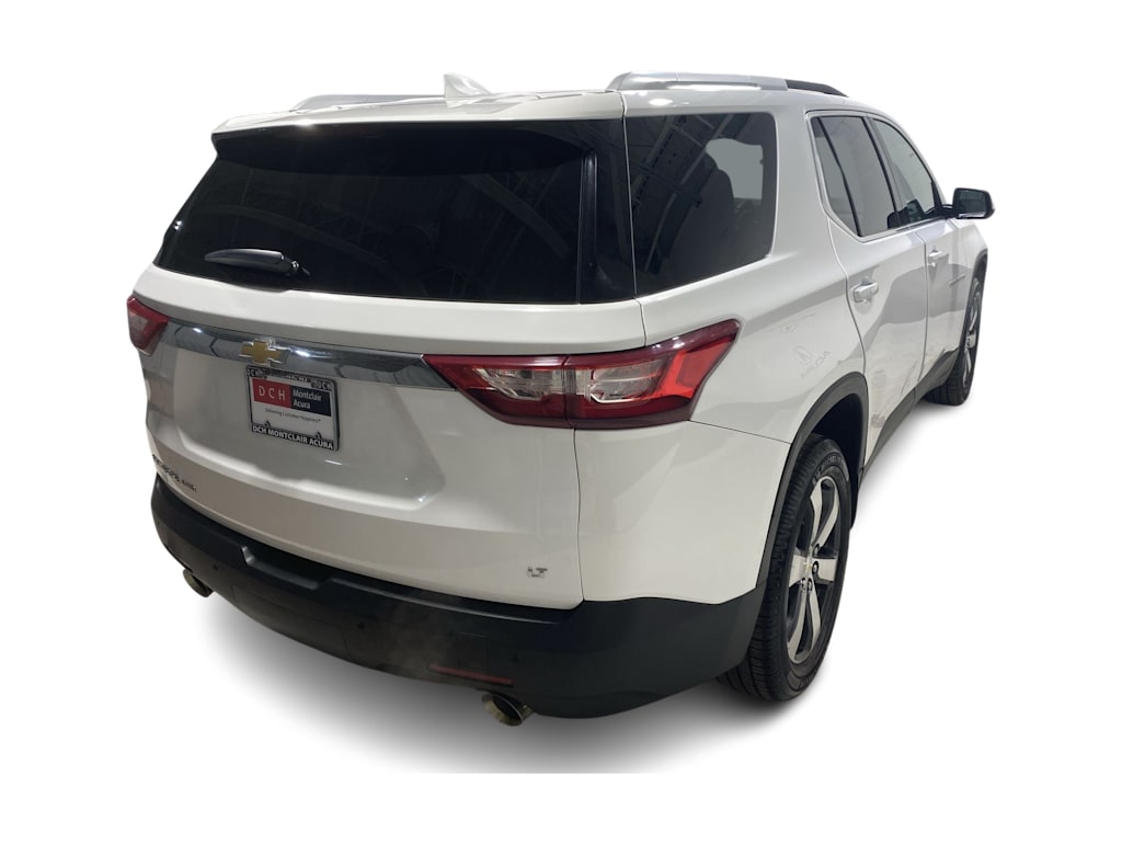 Thumbnail: 2018 Chevrolet Traverse - 26