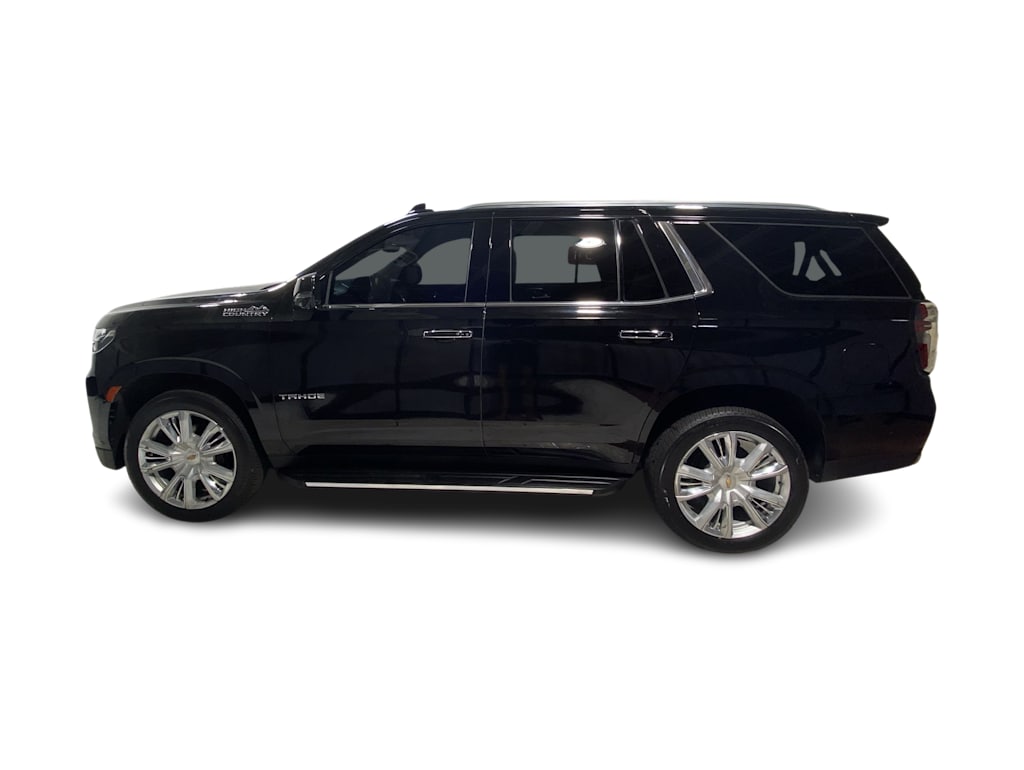 Thumbnail: 2023 Chevrolet Tahoe - 3