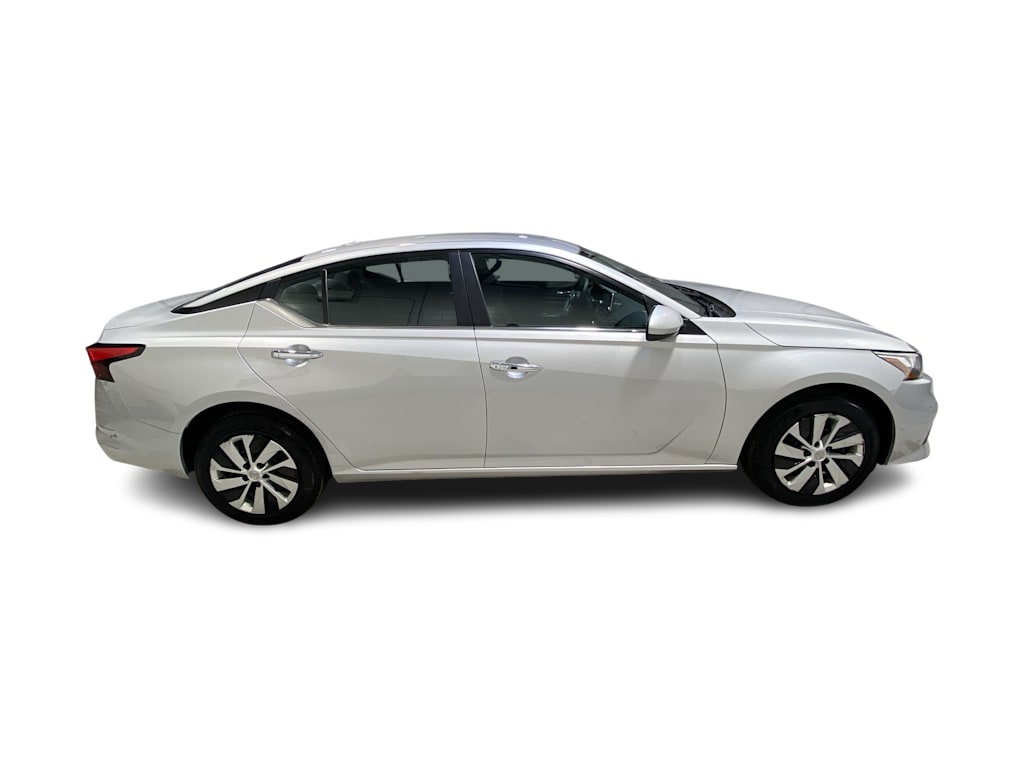 Thumbnail: 2020 Nissan Altima - 27