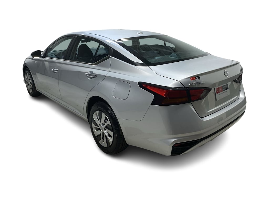 Thumbnail: 2020 Nissan Altima - 4