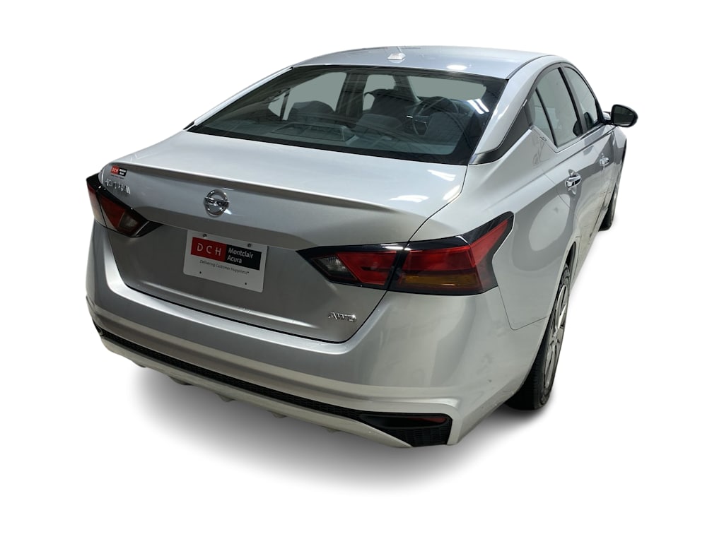 Thumbnail: 2020 Nissan Altima - 26