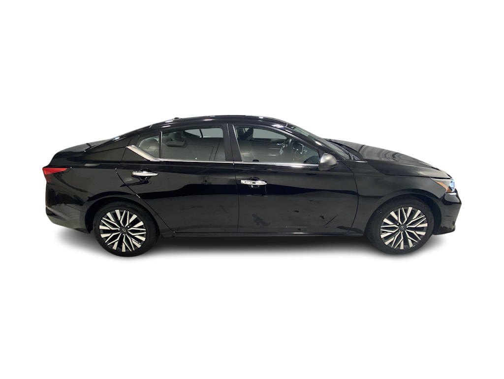 Thumbnail: 2024 Nissan Altima - 27