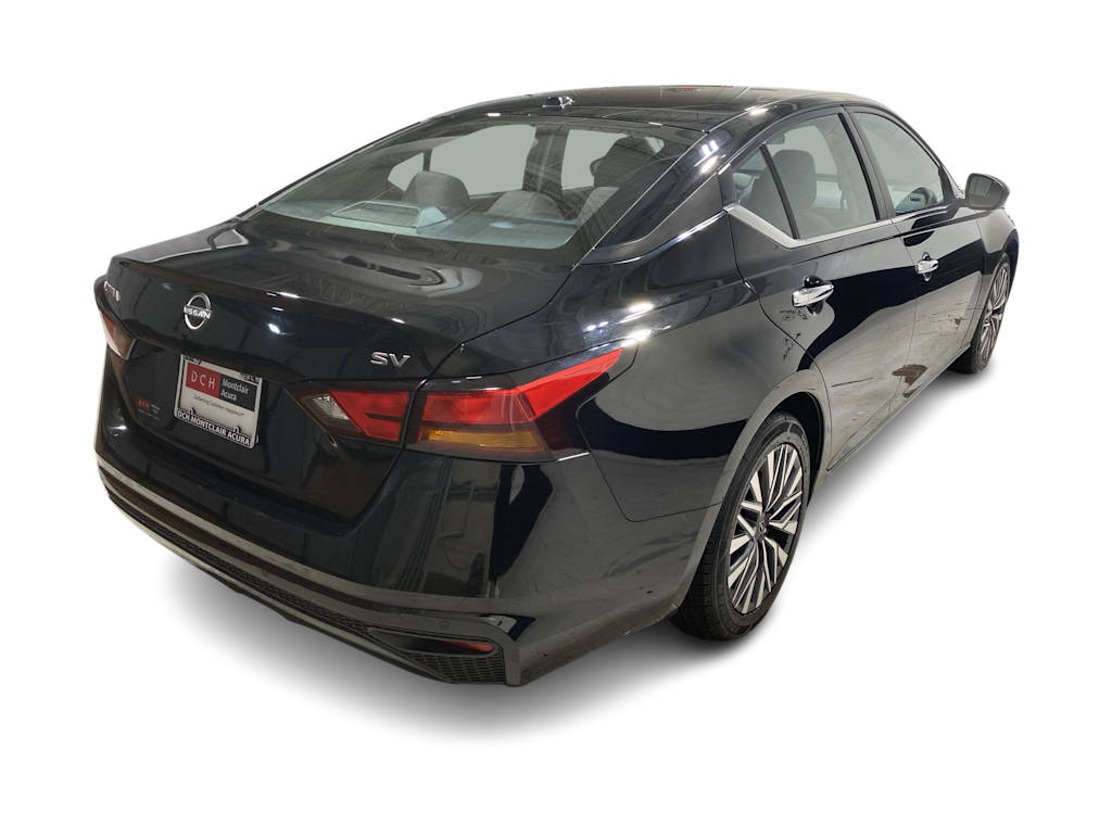 Thumbnail: 2024 Nissan Altima - 26