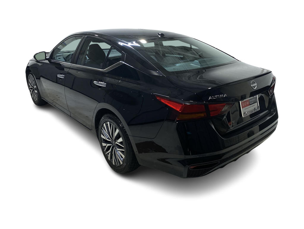 Thumbnail: 2024 Nissan Altima - 4