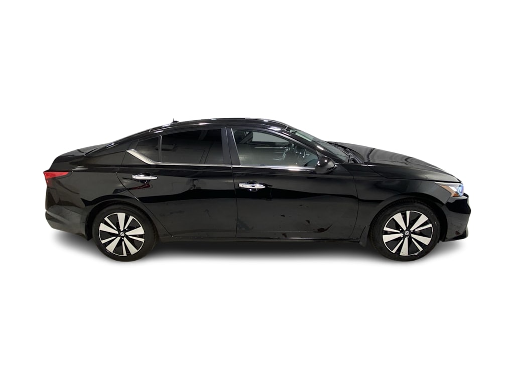 Thumbnail: 2022 Nissan Altima - 27