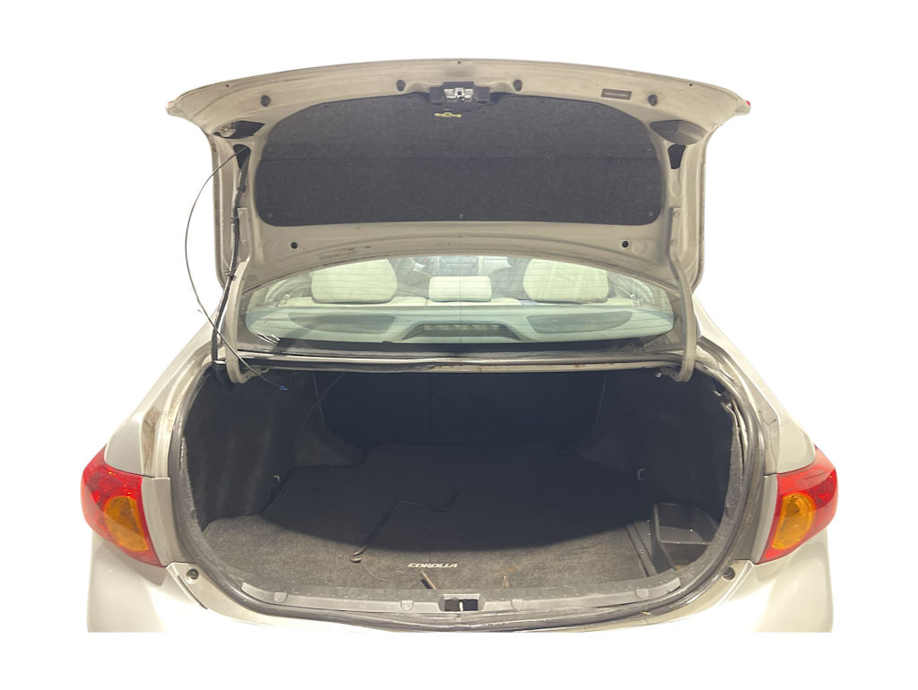 Thumbnail: 2010 Toyota Corolla - 16