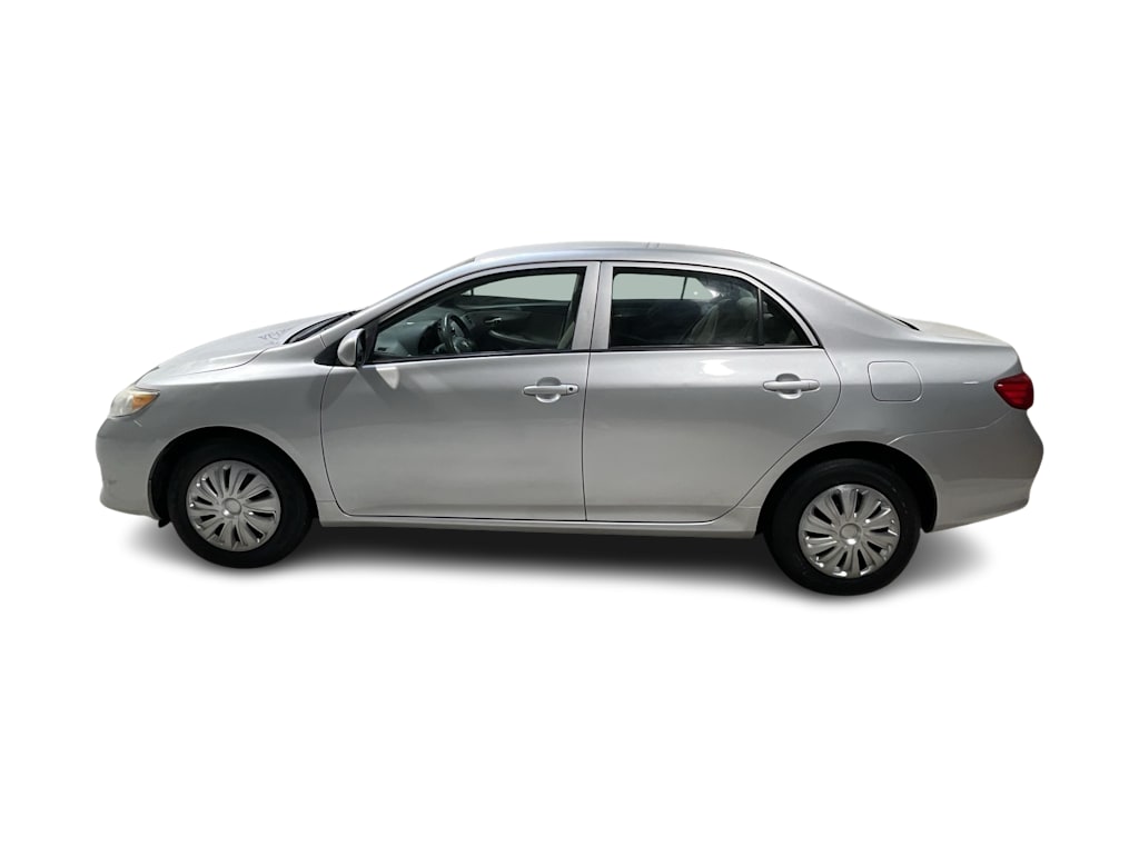 Thumbnail: 2010 Toyota Corolla - 3