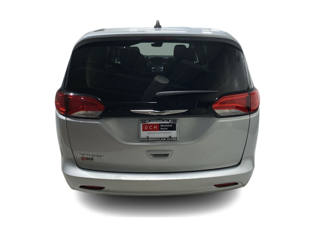 Thumbnail: 2023 Chrysler Voyager - 5