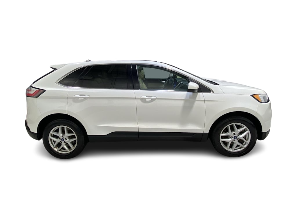 Thumbnail: 2022 Ford Edge - 26