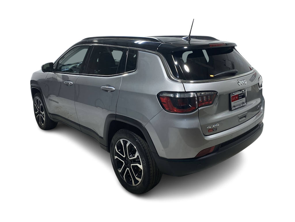 Thumbnail: 2022 Jeep Compass - 4