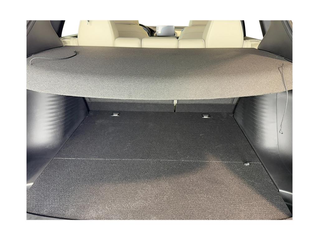 Thumbnail: 2025 Acura ADX - 15