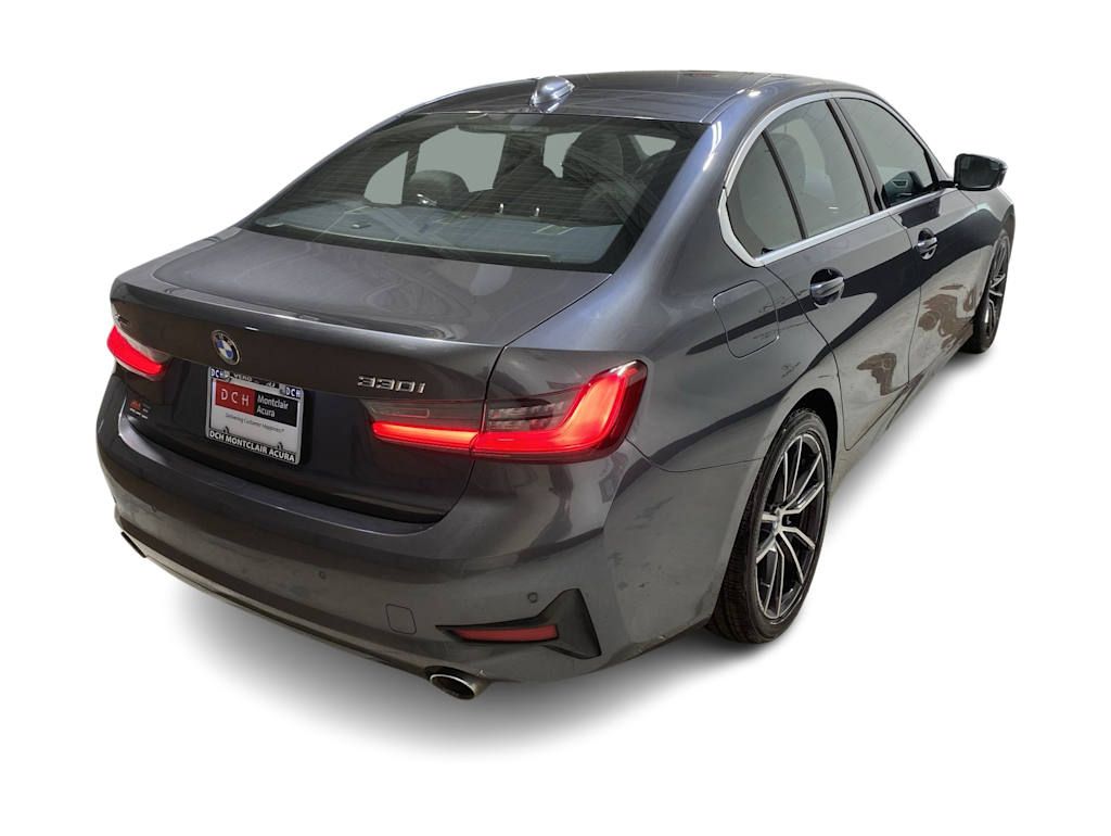 Thumbnail: 2021 BMW 3 Series - 26