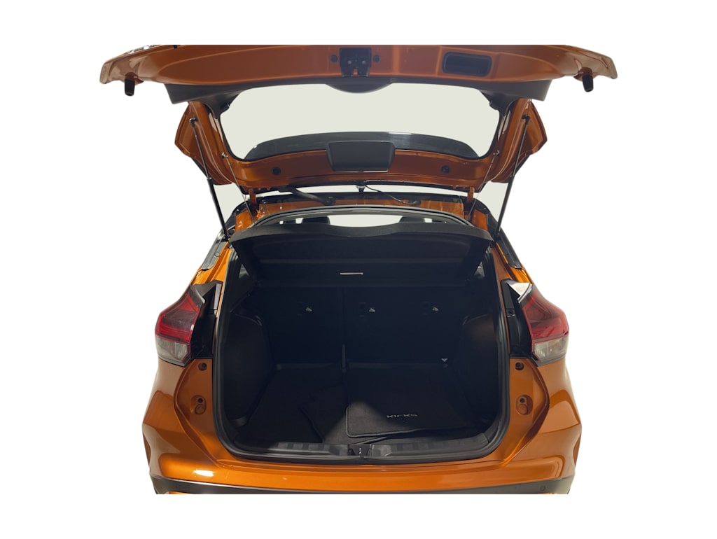 Thumbnail: 2024 Nissan Kicks - 17
