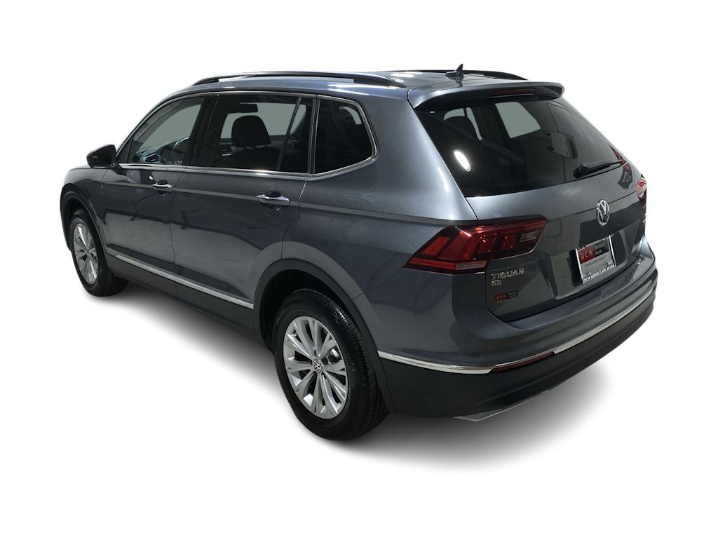 Thumbnail: 2018 Volkswagen Tiguan - 4
