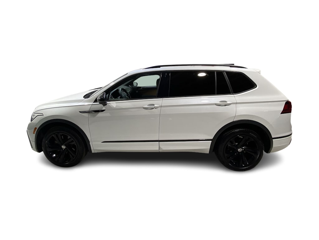 Thumbnail: 2024 Volkswagen Tiguan - 3
