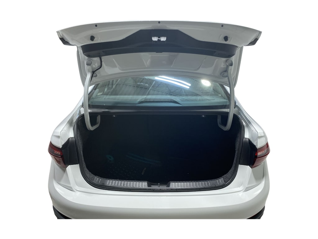 Thumbnail: 2024 Volkswagen Jetta - 16