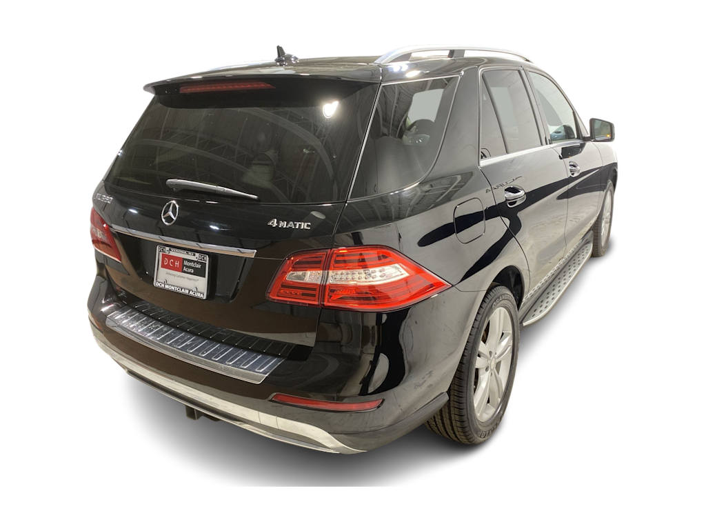 Thumbnail: 2015 Mercedes-Benz M-Class - 26