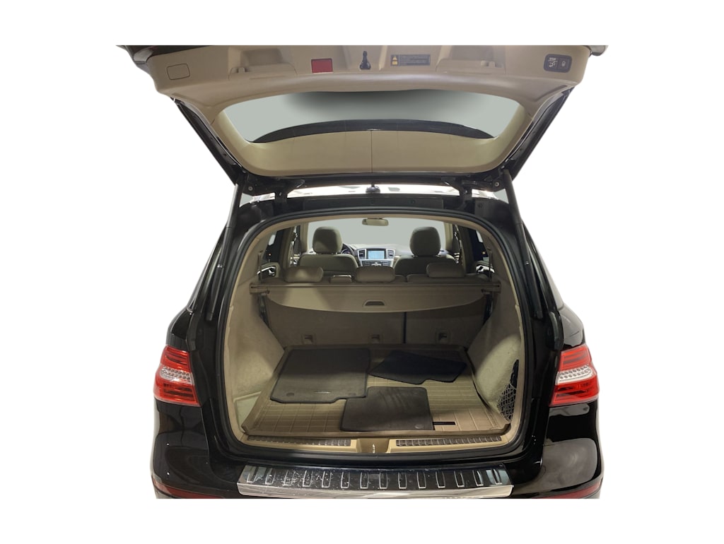 Thumbnail: 2015 Mercedes-Benz M-Class - 16