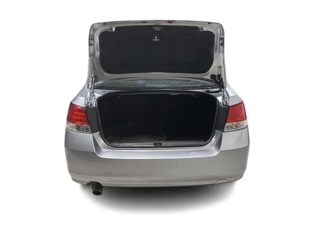 Thumbnail: 2014 Subaru Legacy - 17