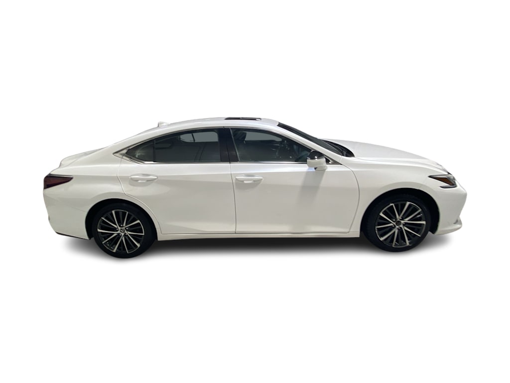 Thumbnail: 2024 Lexus ES - 27