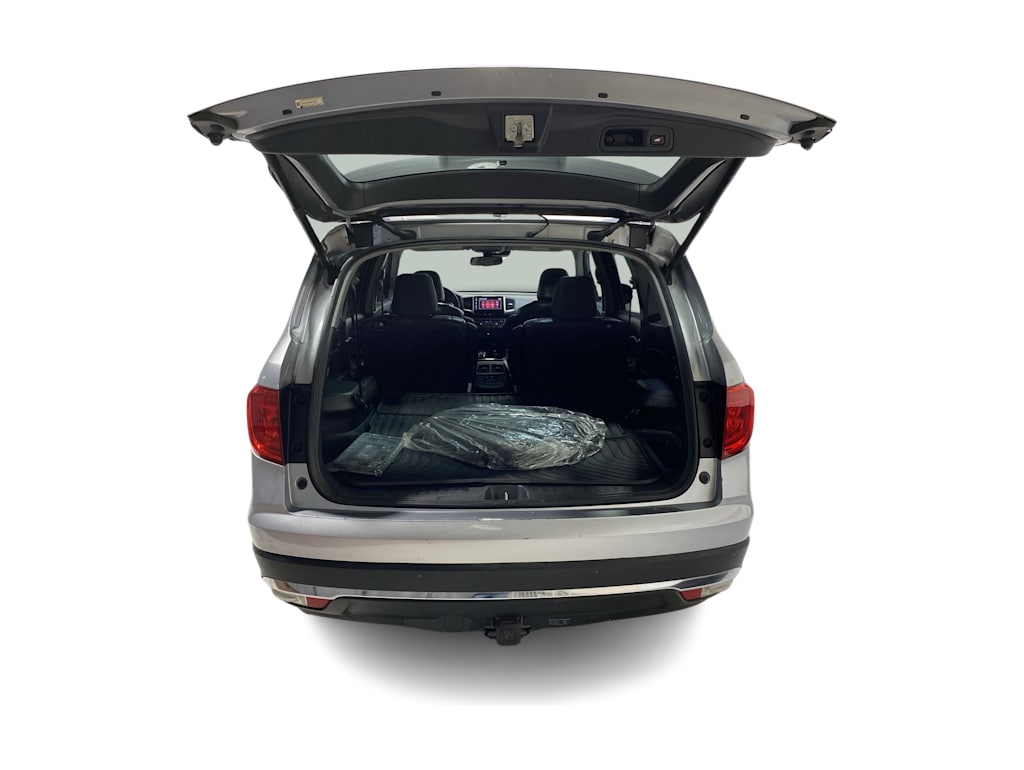 Thumbnail: 2016 Honda Pilot - 17