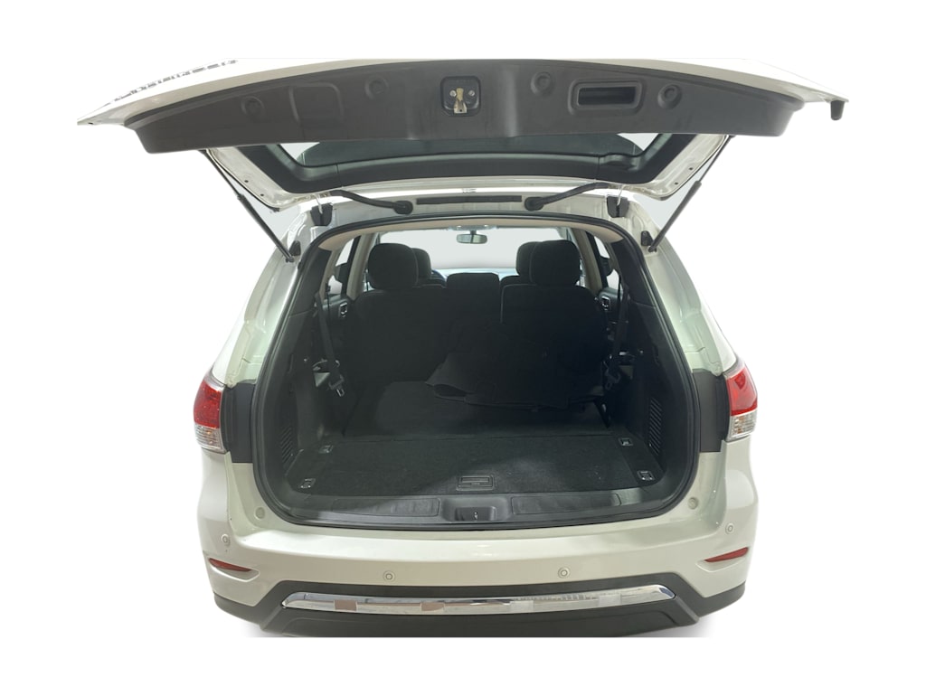 Thumbnail: 2015 Nissan Pathfinder - 16