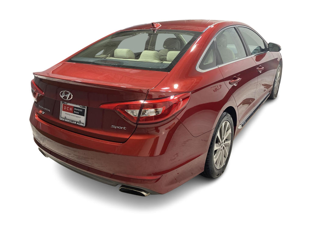 Thumbnail: 2015 Hyundai Sonata - 26
