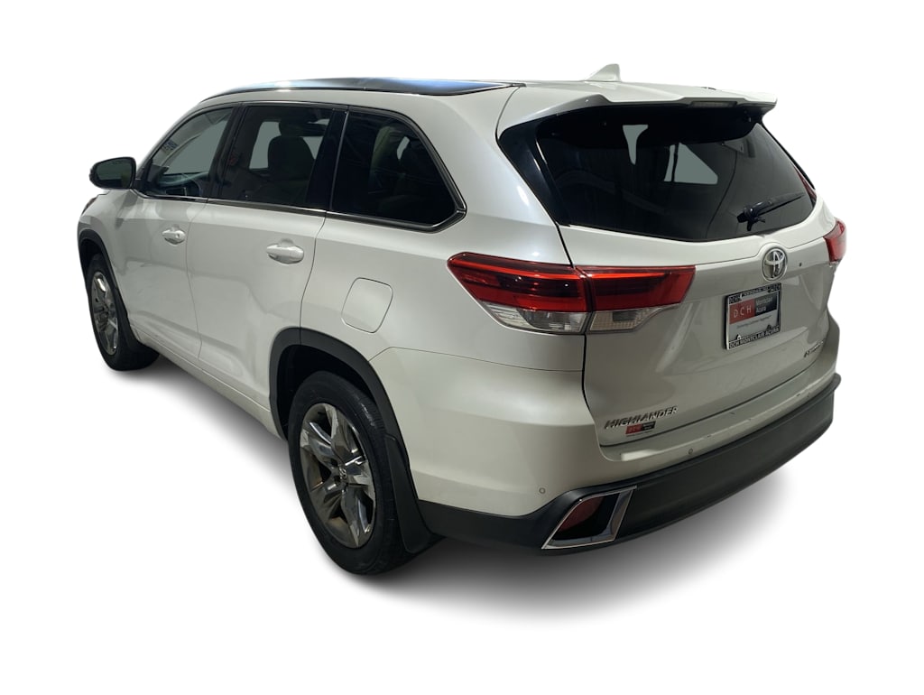 Thumbnail: 2018 Toyota Highlander - 4