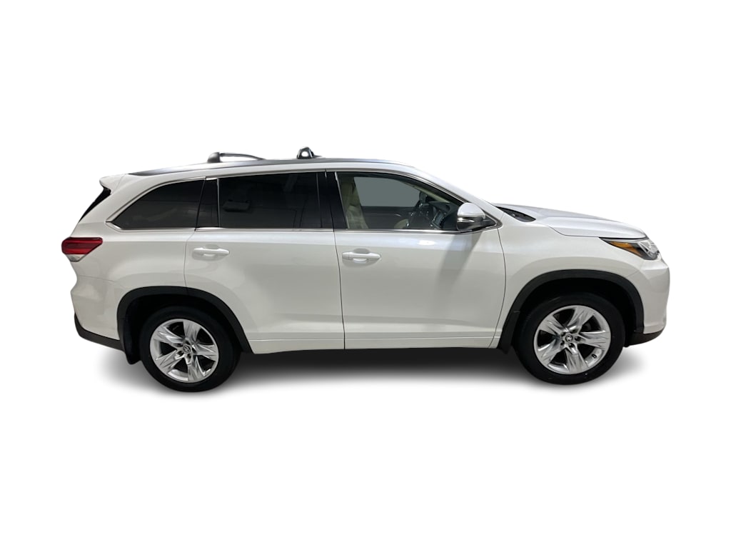 Thumbnail: 2018 Toyota Highlander - 27