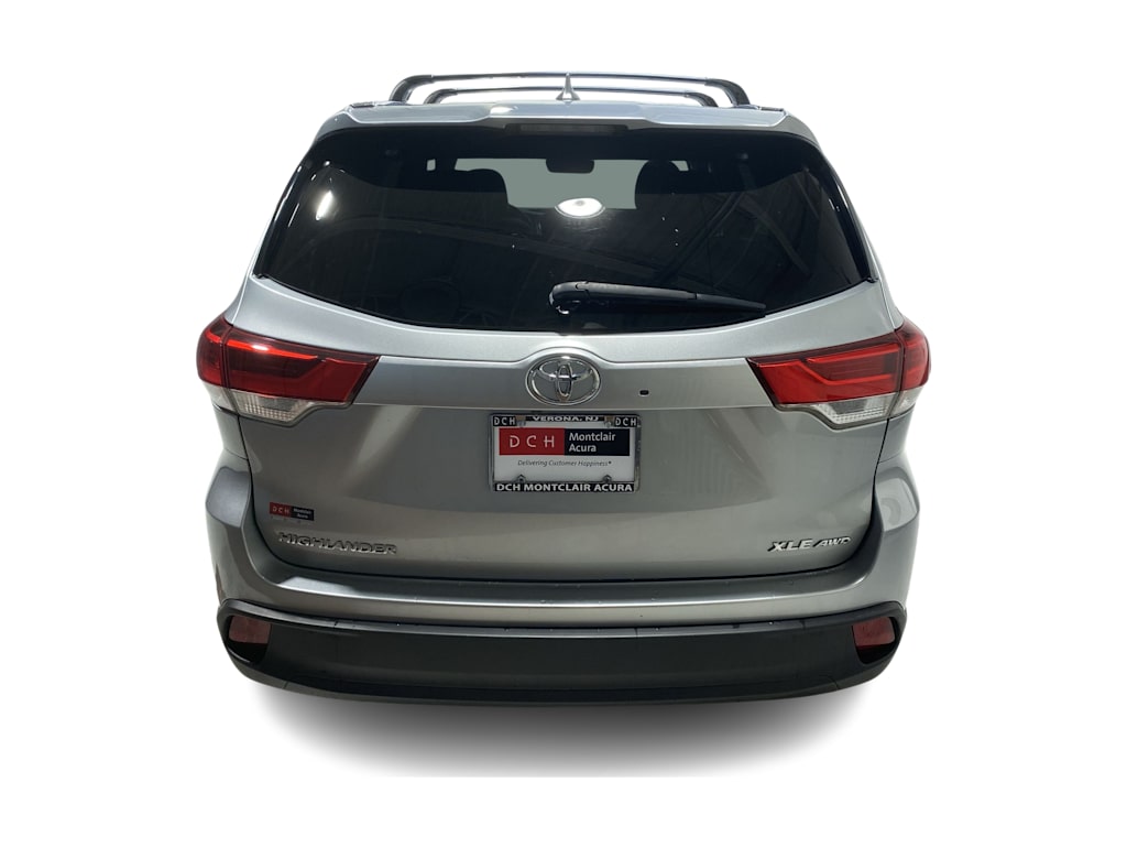 Thumbnail: 2017 Toyota Highlander - 5