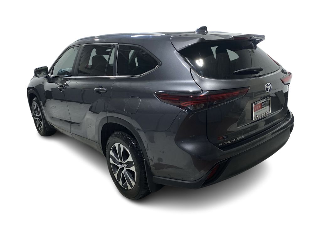 Thumbnail: 2024 Toyota Highlander - 4